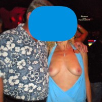 Pic #8 Topless Amateur:&nbsp;Fun Night In The Bar