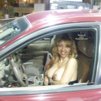 Pic #5 Topless Wife:&nbsp;Driving Miss Tits