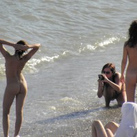 Beach Voyeur:&nbsp;*VG Girls Like To Be Photographed - Beach Voyeur