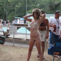 Pic #4 Nudesapoppin - Public Place