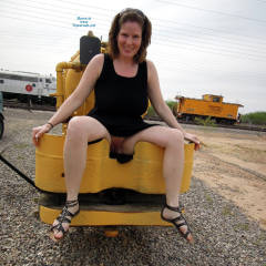 Pic #3 Nude Girl:&nbsp;Lisajane At The Arizona Railway Museum