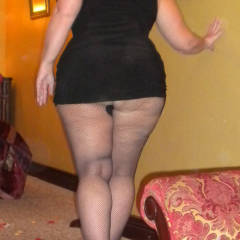 Pic #3 Dress For Friend - Big Tits, Blonde, Dressed, High Heels Amateurs