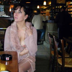 Pic #9 A la Tienne - Flashing, Public Exhibitionist, Public Place, Brunette