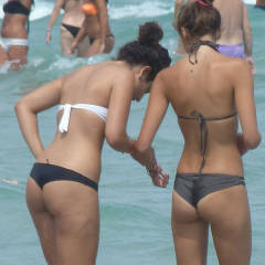 Pic #2 Italian Beach Asses..Not Nude But Good - Beach