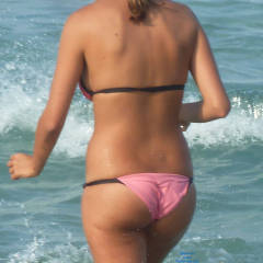 Pic #8 Italian Beach Asses..Not Nude But Good - Beach