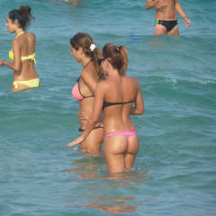 Pic #9 Italian Beach Asses..Not Nude But Good - Beach