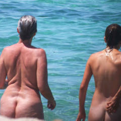 Pic #1 Nue Dans le Sud - Beach