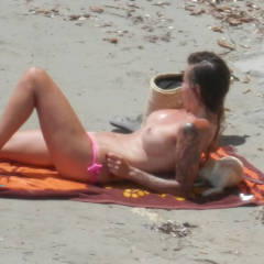 Pic #1 Chica Morena Tremenda - Beach, Big Tits