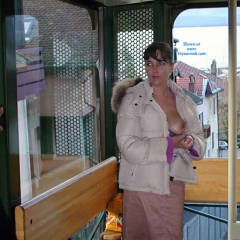 Pic #3 Lucie le Retour - Brunette, Flashing, Public Exhibitionist, Public Place