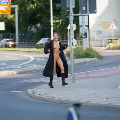 Pic #8 City Walk - Public Place, Public Exhibitionist, Flashing