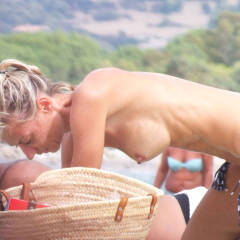 Pic #3 Topless dans le Sud - Beach