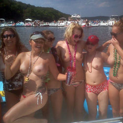 Party Cove Lake Of The Ozarks 2 - Big Tits