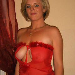 Pic #4 Hot Cougar