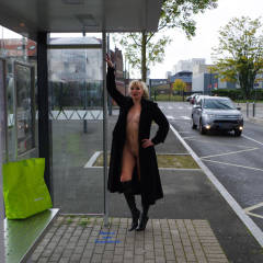 Pic #2 Creamy Gonna Take The Bus - Blonde, Flashing, Public Exhibitionist, Public Place