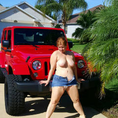 Pic #4 Chelly Naked At The Beach, Neighborhood And Bar - Big Tits, Flashing, Public Exhibitionist, Public Place, Redhead