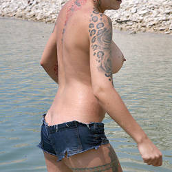 Pic #7 Lake Travis Wet Clothes - Blonde, Big Tits, Beach, Tattoos