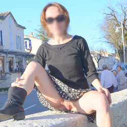 Hair In The Wind !!! - Flashing, Public Exhibitionist, Public Place, Shaved