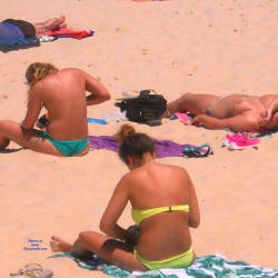 Pic #3 Xmas In Sydney - Bikini Voyeur, Beach Voyeur, Topless Girls