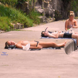 Pic #6 Xmas In Sydney - Bikini Voyeur, Beach Voyeur, Topless Girls