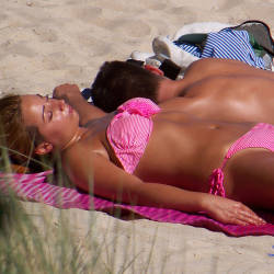 Pic #1 Topless Girl - Topless Girls, Beach Voyeur, Young Woman