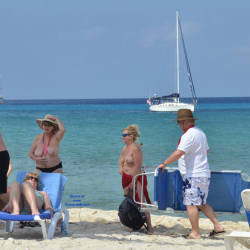 Pic #5 What The Press Missed In Cuba - Beach Voyeur, Big Tits