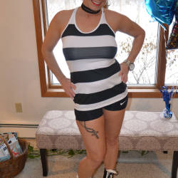 Pic #3 Shelby Dressed To Nude - High Heels Amateurs, Big Tits, Amateur, Tattoos