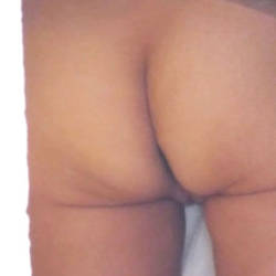 Pic #3 Asses - Voyeur