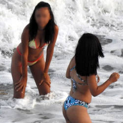 Pic #2 Pissing In Boa Viagem Beach, Recife City - Brunette, Outdoors, Bikini Voyeur, Beach Voyeur