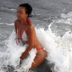 Pic #5 Pissing In Boa Viagem Beach, Recife City - Brunette, Outdoors, Bikini Voyeur, Beach Voyeur