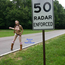 Pic #6 Tribute Hitch - Topless Girls, Big Tits, Public Exhibitionist, Flashing, Public Place, Outdoors