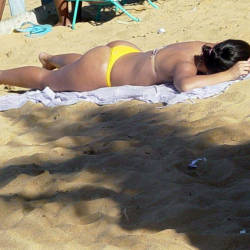 Pic #4 Yellow Bikini In Janga Beach, Brazil - Brunette, Outdoors, Bikini Voyeur, Beach Voyeur