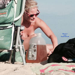 Pic #6 Blonde On The Beach In NJ - Nude Girls, Big Tits, Blonde, Outdoors, Beach Voyeur