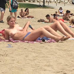 Pic #8 Barcelona Beach - Topless Girls, Outdoors, Bikini Voyeur, Beach Voyeur, Blonde