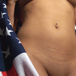 Pic #4 USA Flag Fun - Nude Girls, Brunette