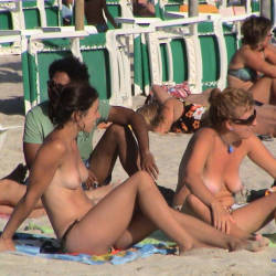 Pic #9 Topless From All Over The World..And Years - Topless Girls, Outdoors, Bikini Voyeur, Beach Voyeur