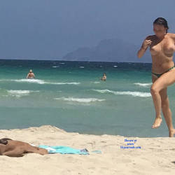 Pic #1 Mallorca Beach  - Topless Girls, Big Tits, Brunette, Outdoors, Beach Voyeur