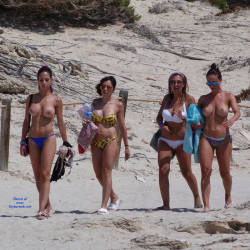 Pic #6 Beauties - Topless Girls, Big Tits, Brunette, Outdoors, Beach Voyeur