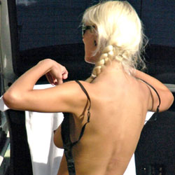 Blondi Oops - Blonde, Outdoors, Beach Voyeur