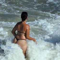 Pic #6 Waves In Boa Viagem Beach - Brunette, Outdoors, Bikini Voyeur