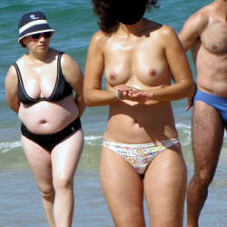 Pic #9 Several Girls At The Beach - Topless Girls, Beach, Big Tits, Outdoors, Beach Voyeur