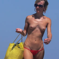 Pic #3 The Best Nude Beach - Nude Girls, Beach, Outdoors, Shaved, Bush Or Hairy, Beach Voyeur