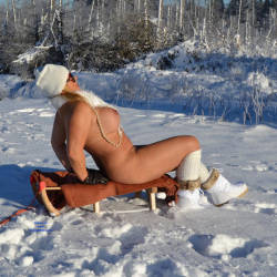 Pic #5 I Love The Cold Snow - Nude Girls, Big Tits, Outdoors, Amateur