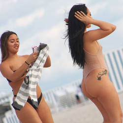 Pic #2 Shooting At The Beach Of Miami - Beach, Brunette, Outdoors, Beach Voyeur, See Through, Tattoos