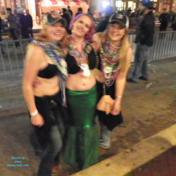 Pic #2 Galveston, TX Mardi Gras - Big Tits, Outdoors, Public Place