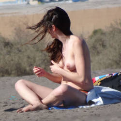 Pic #5 Canaries Beach - Topless Girls, Brunette, Outdoors, Beach Voyeur