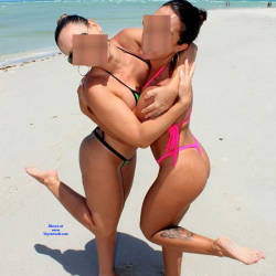 Pic #2 Brasileiras Exibidas Com Seus Bikini - Parte 2 - Beach, Outdoors, Bikini Voyeur, Beach Voyeur