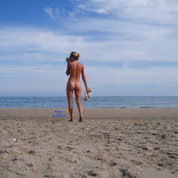 Pic #1 Beach - Nude Girls, Public Exhibitionist, Outdoors, Public Place, Amateur