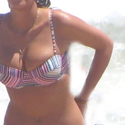 Pic #2 Beach Hottie Video Catches - Beach, Outdoors, Bikini Voyeur, Beach Voyeur