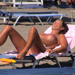 Pic #9 The Big Boobs Manic Is Back - Topless Girls, Beach, Big Tits, Outdoors, Beach Voyeur