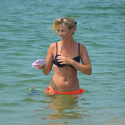 Pic #5 Young Milf On Noirmoutier Island Beach - Beach, Outdoors, Bikini Voyeur, Beach Voyeur